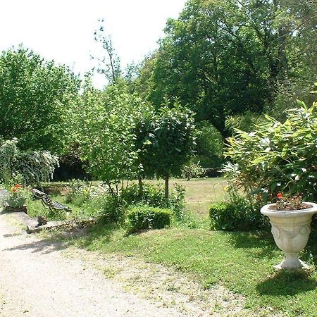 Domaine De La Dame De Lauriere Bed & Breakfast Solignac ภายนอก รูปภาพ