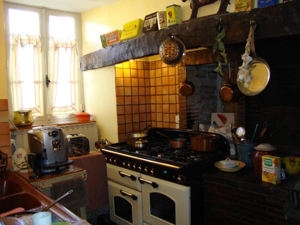 Domaine De La Dame De Lauriere Bed & Breakfast Solignac ภายนอก รูปภาพ