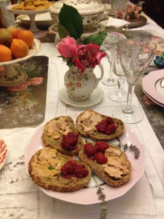 Domaine De La Dame De Lauriere Bed & Breakfast Solignac ภายนอก รูปภาพ