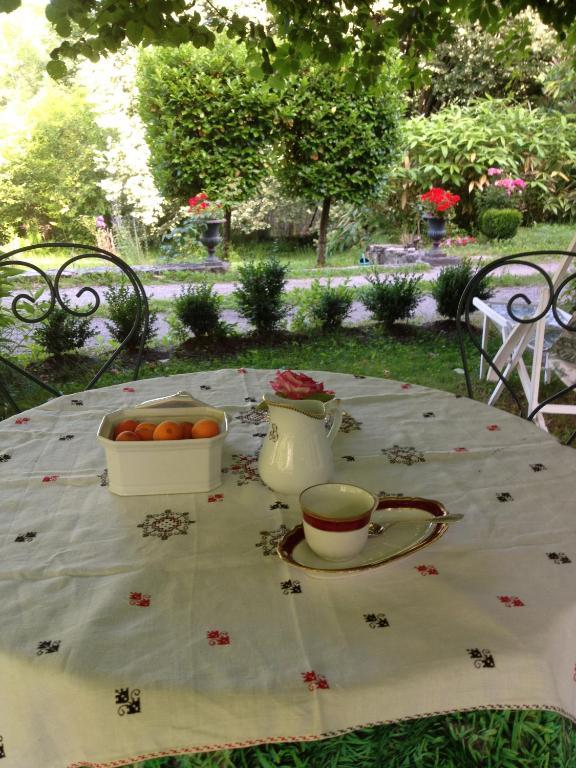 Domaine De La Dame De Lauriere Bed & Breakfast Solignac ภายนอก รูปภาพ